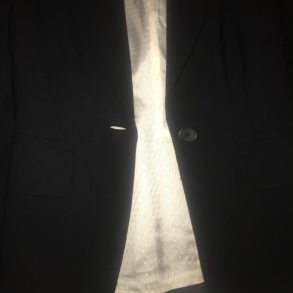 Women’s Banana Republic Blazer - Picture 4 of 4